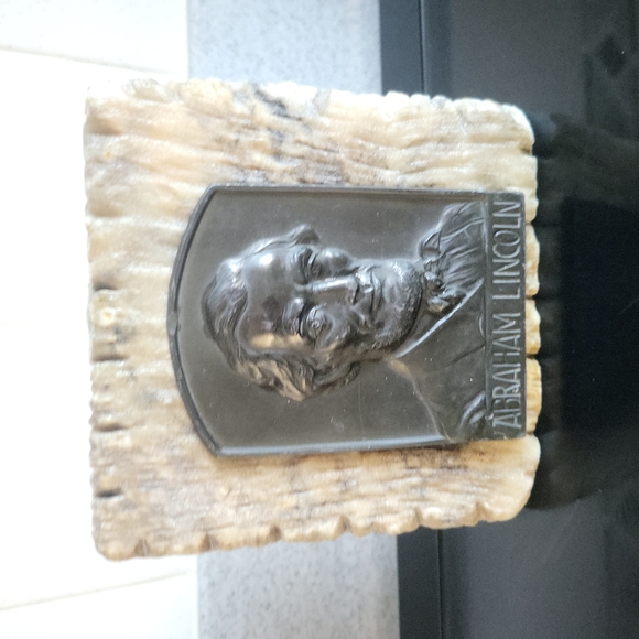 Other - Vintage Paperweight / Bookend of Abraham Lincoln 5"